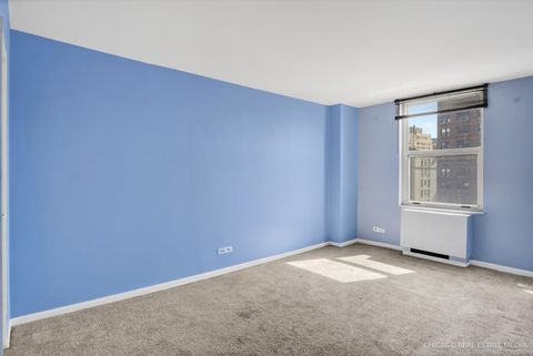 Tiny photo for 525 W Hawthorne Place #1001, Chicago, IL 60657 (MLS # 12598882)