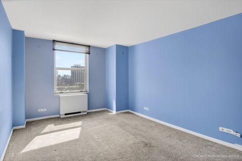Tiny photo for 525 W Hawthorne Place #1001, Chicago, IL 60657 (MLS # 12598882)