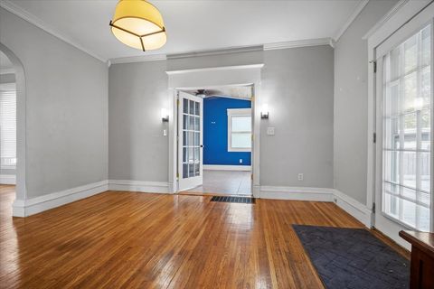 Tiny photo for 1205 E Oakland Avenue, Bloomington, IL 61701 (MLS # 12441585)