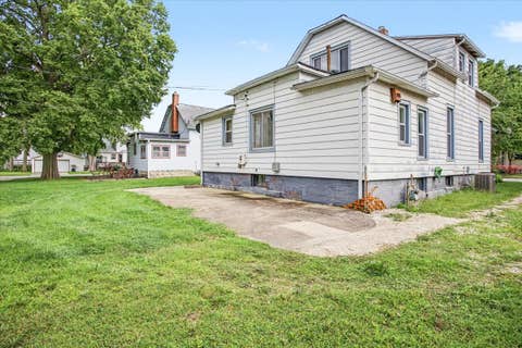 Tiny photo for 413 E Howard Street, Pontiac, IL 61764 (MLS # 12729542)