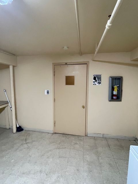 Tiny photo for 13 Kingery Quarter #106B, Willowbrook, IL 60527 (MLS # 12441891)