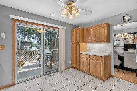Tiny photo for 1814 W Catalpa Lane, Mount Prospect, IL 60056 (MLS # 12703443)