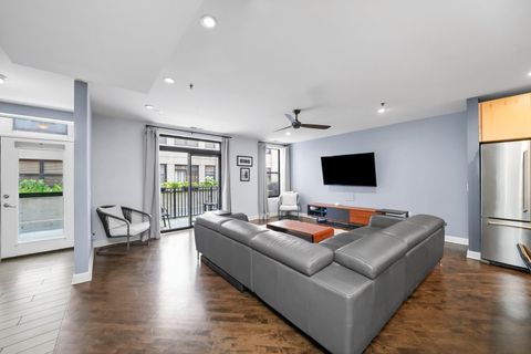 Tiny photo for 1529 S State Street #6, Chicago, IL 60605 (MLS # 12502148)