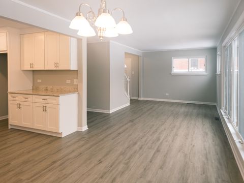 Tiny photo for 1904 S Fairview Avenue, Park Ridge, IL 60068 (MLS # 12527490)