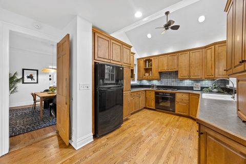 Tiny photo for 224 Clinton Avenue, Oak Park, IL 60302 (MLS # 12631446)