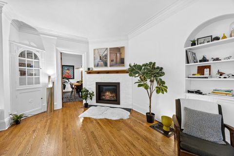 Tiny photo for 224 Clinton Avenue, Oak Park, IL 60302 (MLS # 12631446)
