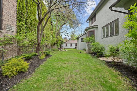 Tiny photo for 224 Clinton Avenue, Oak Park, IL 60302 (MLS # 12631446)