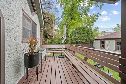 Tiny photo for 224 Clinton Avenue, Oak Park, IL 60302 (MLS # 12631446)