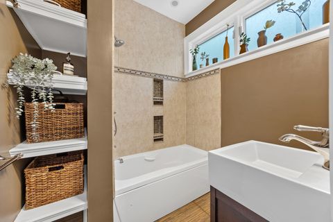 Tiny photo for 224 Clinton Avenue, Oak Park, IL 60302 (MLS # 12631446)