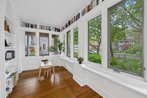 Tiny photo for 224 Clinton Avenue, Oak Park, IL 60302 (MLS # 12631446)