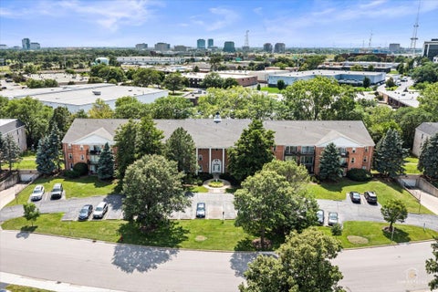Tiny photo for 5101 Carriageway Drive #205, Rolling Meadows, IL 60008 (MLS # 12726683)