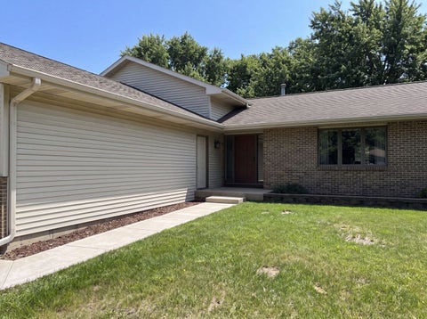 Tiny photo for 1503 Featherstone Road, Rockford, IL 61107 (MLS # 12713012)