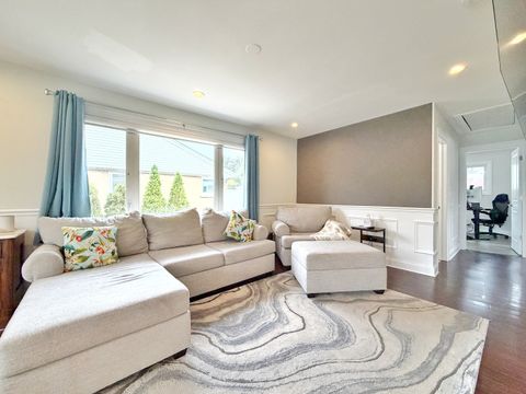 Tiny photo for 311 S Main Street, Mount Prospect, IL 60056 (MLS # 12536408)