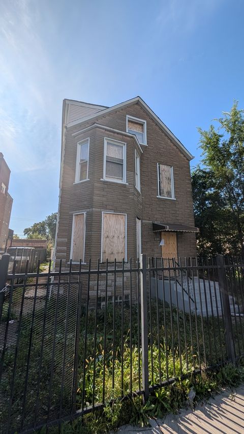 4149 W Cermak Road Chicago IL 60623