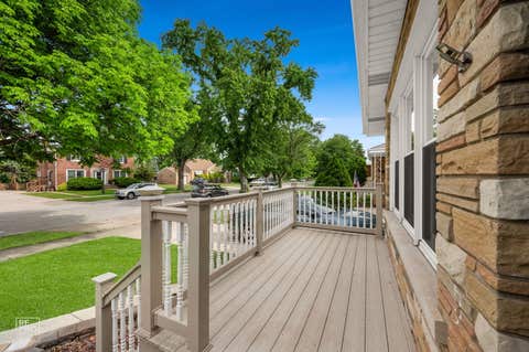 Tiny photo for 10016 S Clifton Park Avenue, Evergreen Park, IL 60805 (MLS # 12719079)