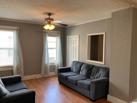 Tiny photo for 2611 Chestnut St St, Quincy, IL 62301 (MLS # 12613729)