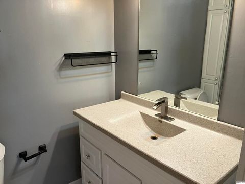 Tiny photo for 2611 Chestnut St St, Quincy, IL 62301 (MLS # 12613729)