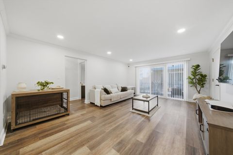 Tiny photo for 6867 N Overhill Avenue #1D, Chicago, IL 60631 (MLS # 12616485)