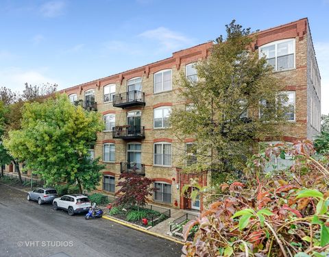 1740 N Maplewood Avenue 205 Chicago IL 60647