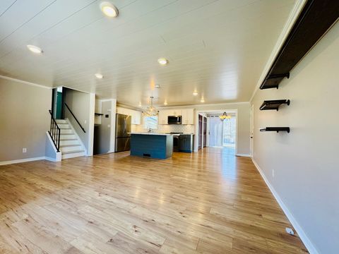 Tiny photo for 725 Old Orchard Drive, Benton, IL 62812 (MLS # 12579714)