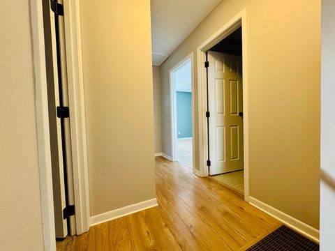 Tiny photo for 725 Old Orchard Drive, Benton, IL 62812 (MLS # 12579714)