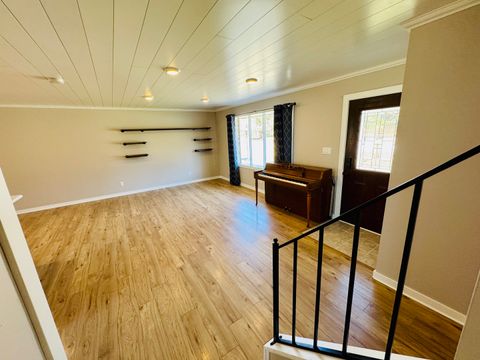 Tiny photo for 725 Old Orchard Drive, Benton, IL 62812 (MLS # 12579714)