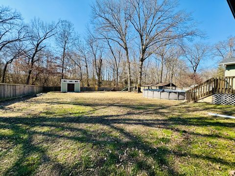 Tiny photo for 725 Old Orchard Drive, Benton, IL 62812 (MLS # 12579714)