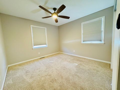 Tiny photo for 725 Old Orchard Drive, Benton, IL 62812 (MLS # 12579714)