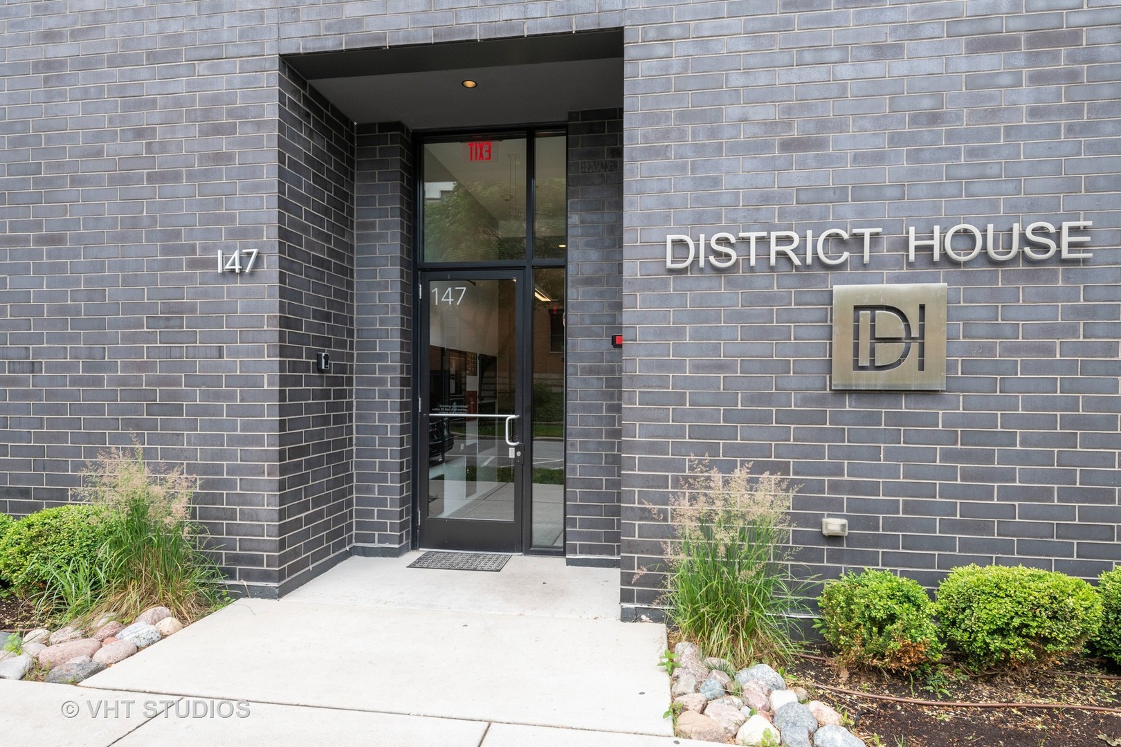 147 N Euclid Avenue 307