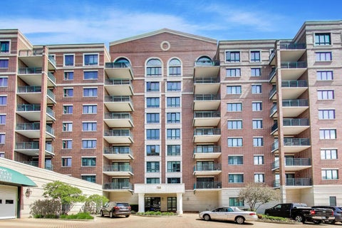 Tiny photo for 750 Pearson Street #311, Des Plaines, IL 60016 (MLS # 12719271)