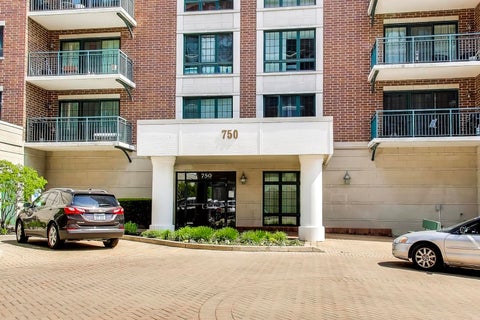 Tiny photo for 750 Pearson Street #311, Des Plaines, IL 60016 (MLS # 12719271)