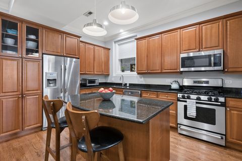 Tiny photo for 3745 N WILTON Avenue #2, Chicago, IL 60613 (MLS # 12610194)