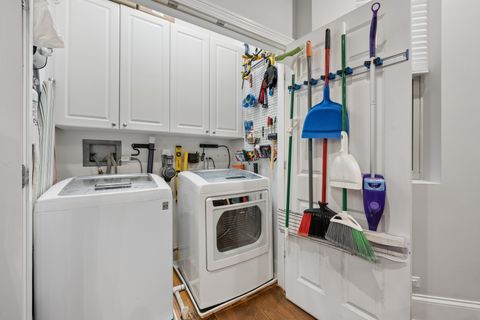 Tiny photo for 3745 N WILTON Avenue #2, Chicago, IL 60613 (MLS # 12610194)