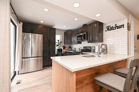 Tiny photo for 598 Dunham Road, Gurnee, IL 60031 (MLS # 12575410)