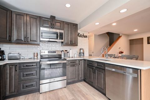 Tiny photo for 598 Dunham Road, Gurnee, IL 60031 (MLS # 12575410)