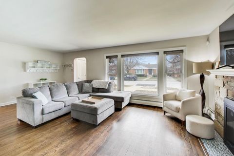 Tiny photo for 9309 S Lawndale Avenue, Evergreen Park, IL 60805 (MLS # 12594119)