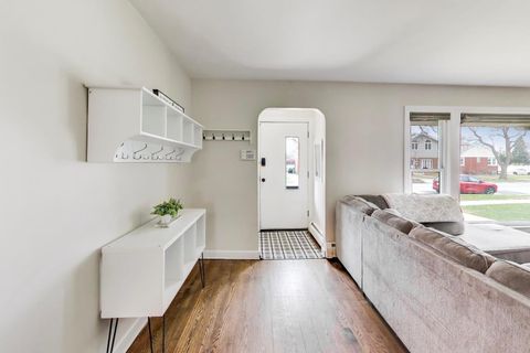 Tiny photo for 9309 S Lawndale Avenue, Evergreen Park, IL 60805 (MLS # 12594119)