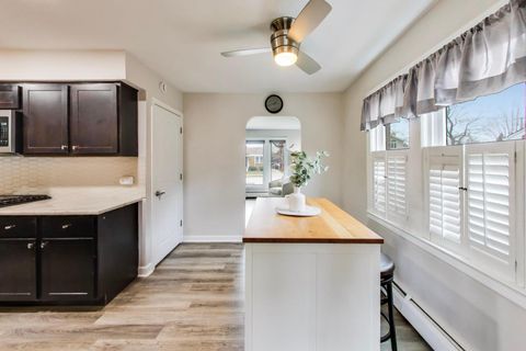 Tiny photo for 9309 S Lawndale Avenue, Evergreen Park, IL 60805 (MLS # 12594119)