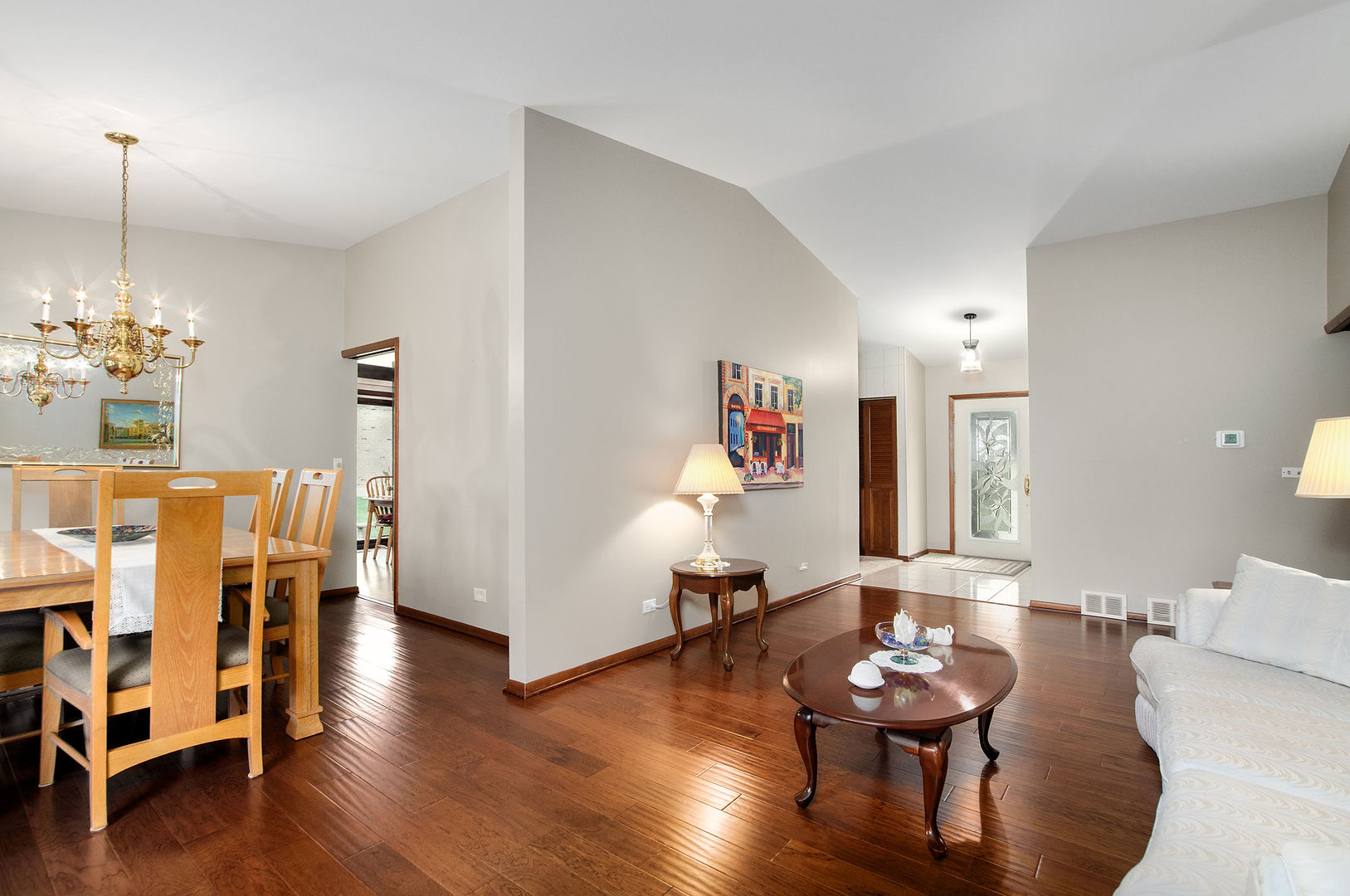 440 E Walnut Street