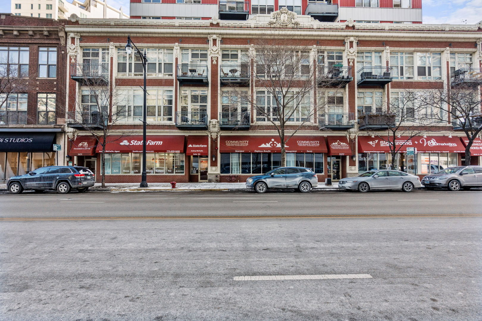 1631 S Michigan Avenue 301