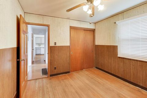 Tiny photo for 1607 W Plainfield Road, La Grange Highlands, IL 60525 (MLS # 12577187)