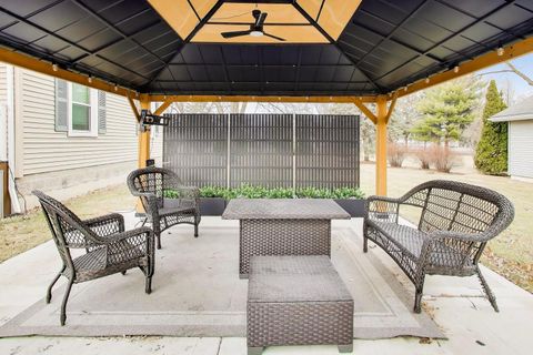 Tiny photo for 1607 W Plainfield Road, La Grange Highlands, IL 60525 (MLS # 12577187)