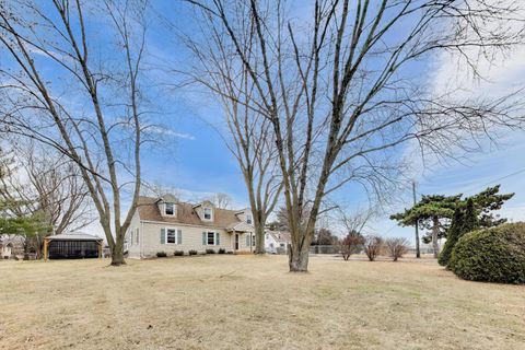 Tiny photo for 1607 W Plainfield Road, La Grange Highlands, IL 60525 (MLS # 12577187)