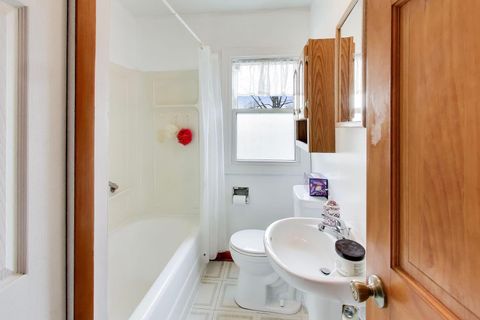 Tiny photo for 1607 W Plainfield Road, La Grange Highlands, IL 60525 (MLS # 12577187)