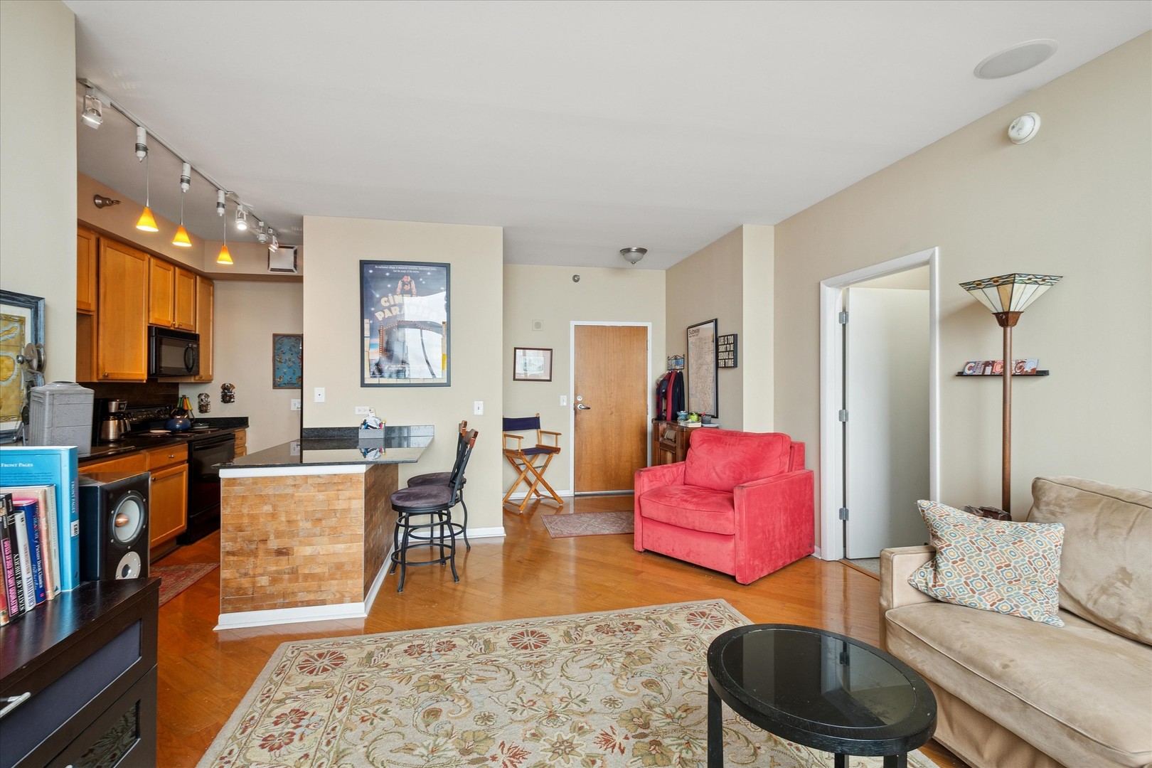 435 W Erie Street 2204