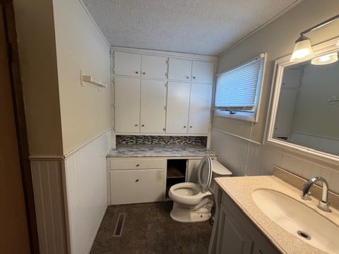Tiny photo for 416 E Seventh Street, Minonk, IL 61760 (MLS # 12671191)