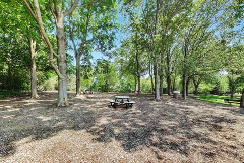 Tiny photo for 1 BIRCH LAKES Drive, Hawthorn Woods, IL 60047 (MLS # 12696373)