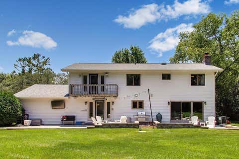 Tiny photo for 1 BIRCH LAKES Drive, Hawthorn Woods, IL 60047 (MLS # 12696373)