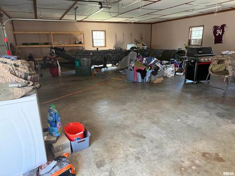 Tiny photo for 204 W Gelston Street, Valier, IL 62891 (MLS # EB459909)