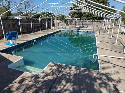 Tiny photo for 204 W Gelston Street, Valier, IL 62891 (MLS # EB459909)